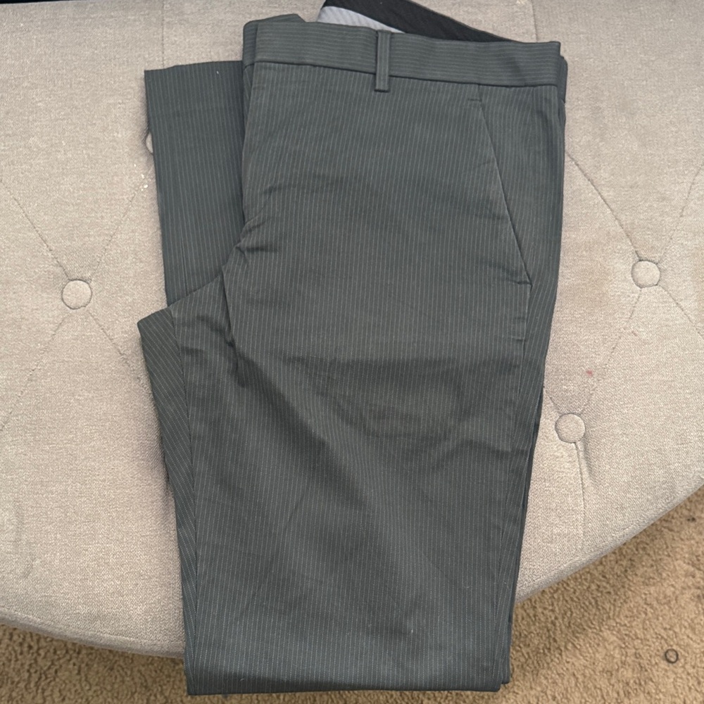 Express Men's Charcoal Pinstripe Dress Pants